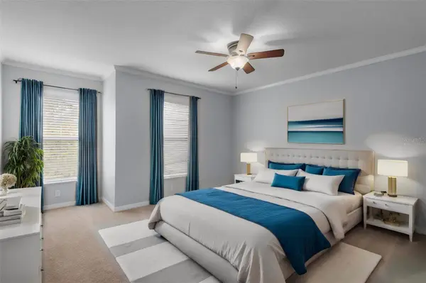 9540 CHARLESBERG DR, Tampa, FL 33635