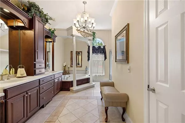 6545 Bryant DR, Gainesville, GA 30506