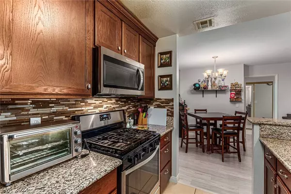 2200 S Fort Apache Road #2108, Las Vegas, NV 89117