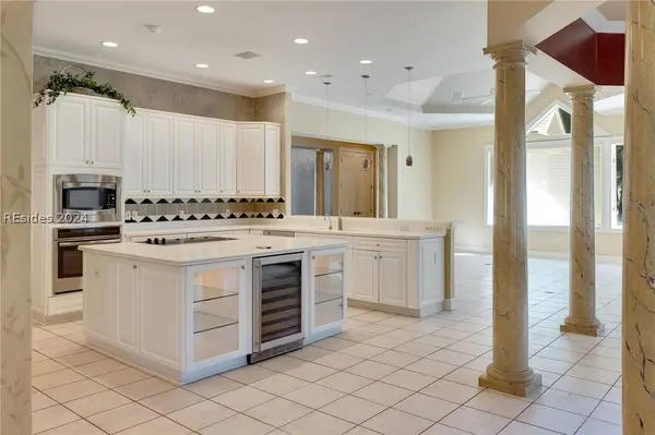 14 Retreat LN, Hilton Head Island, SC 29928