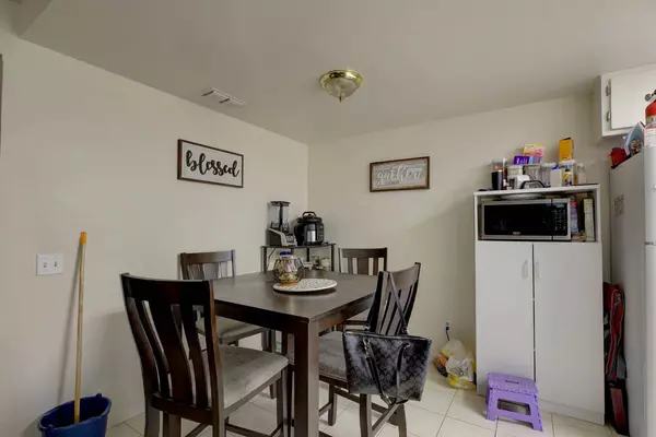 3439 Viking DR, Sacramento, CA 95827