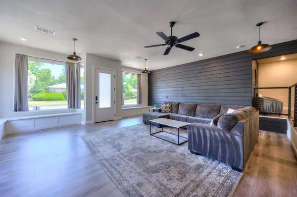 2945 N Thorne Avenue, Fresno, CA 93704