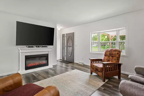 18 Coffey Circle, Madison, WI 53716