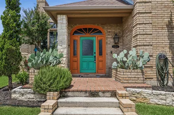 2104 Rocky Branch Court, Arlington, TX 76013