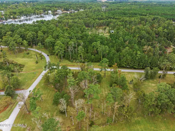 4009 Tarpon Drive, Oriental, NC 28571