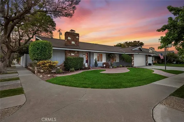 1517 E 19th ST, Santa Ana, CA 92705