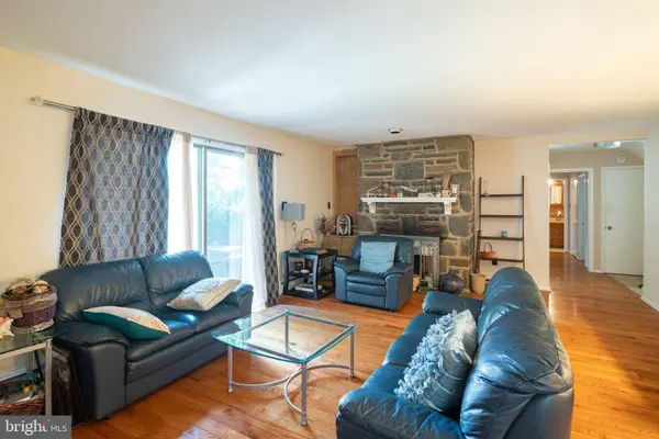 8308 FENTON, Cheltenham, PA 19012