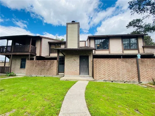 714 FAIRFAX DR #117, Gretna, LA 70056