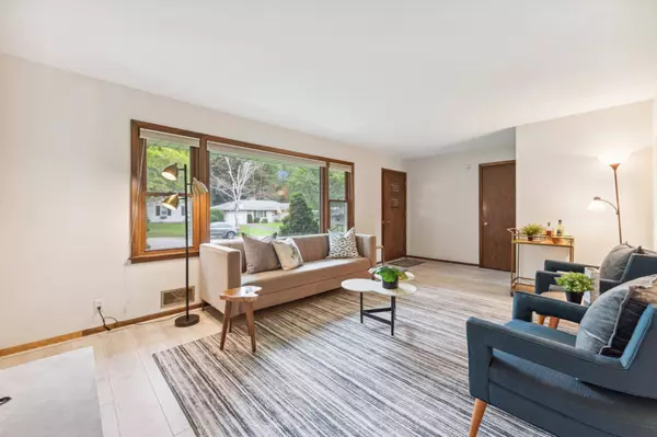 1321 Cherokee AVE, West Saint Paul, MN 55118