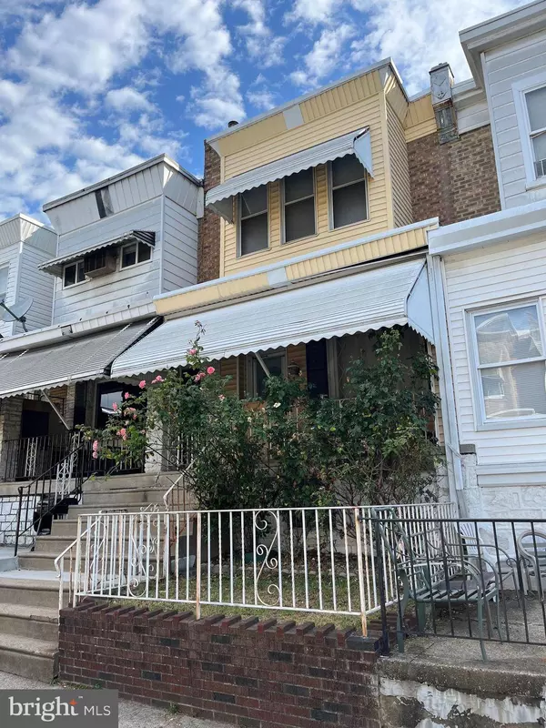 989 CARVER ST, Philadelphia, PA 19124