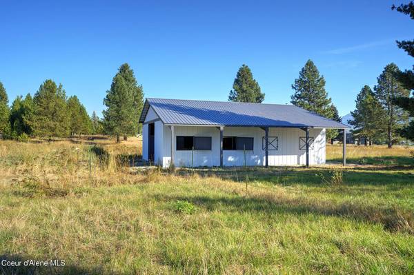 304 River Run Drive, Laclede, ID 83841