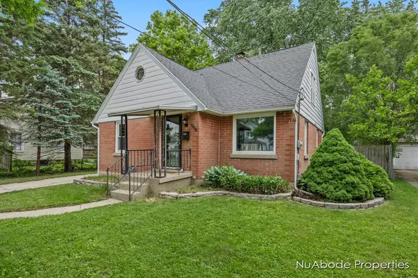 1356 Penn NE Avenue, Grand Rapids, MI 49505