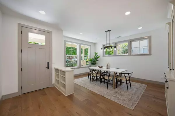 5425 U ST, Sacramento, CA 95817