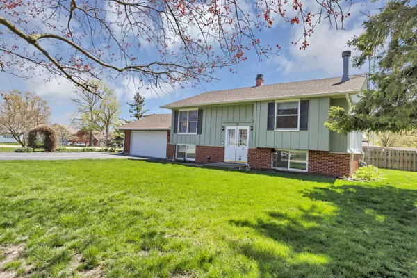 16 W Carol AVE, Cortland, IL 60112