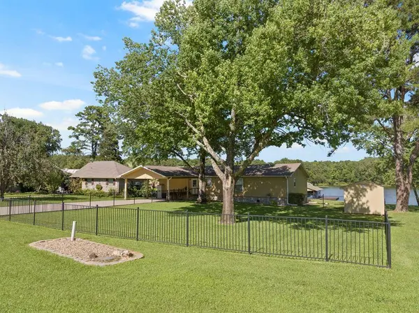 711 County Road 2360, Mount Pleasant, TX 75455