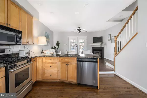 715 S STREEPER ST, Baltimore, MD 21224