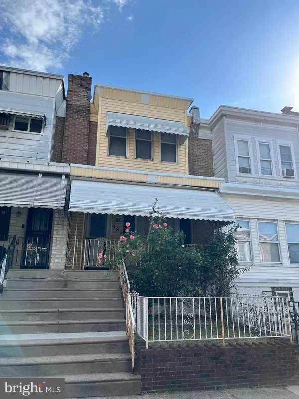 989 CARVER ST, Philadelphia, PA 19124