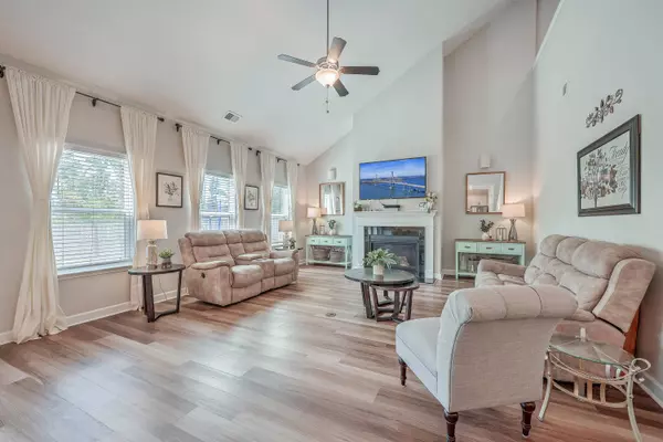 137 Lucca Dr, Summerville, SC 29486