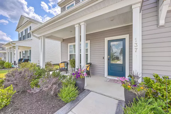 137 Lucca Dr, Summerville, SC 29486