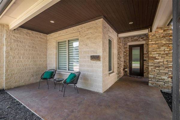 5602 Matalee Avenue, Dallas, TX 75206