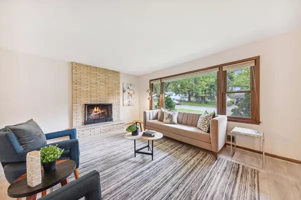 1321 Cherokee AVE, West Saint Paul, MN 55118