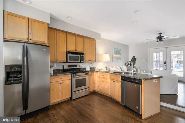 715 S STREEPER ST, Baltimore, MD 21224