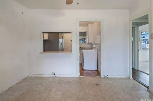 66-162 Haleiwa Road, Haleiwa, HI 96712