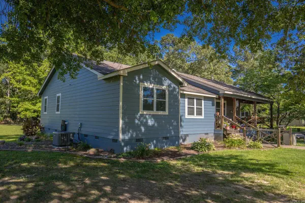 8442 Sulphur Springs Road, Pine Bluff, AR 72150