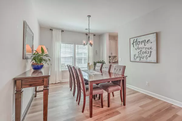 137 Lucca Dr, Summerville, SC 29486