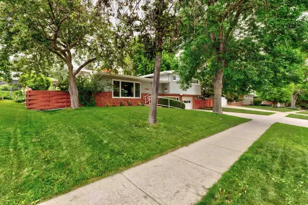 2806 Arrowhead Drive, Rapid City, SD 57702