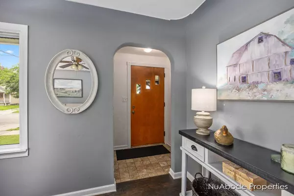 1356 Penn NE Avenue, Grand Rapids, MI 49505