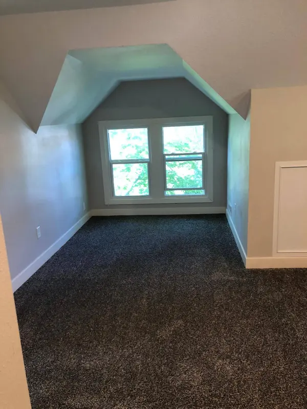 408 4th ST SE, Little Falls, MN 56345