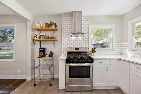 8220 5th AVE S, Bloomington, MN 55420