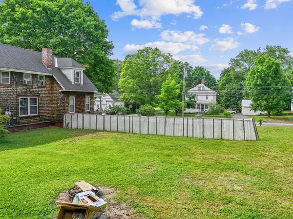 221 Main ST, Madison, ME 04950