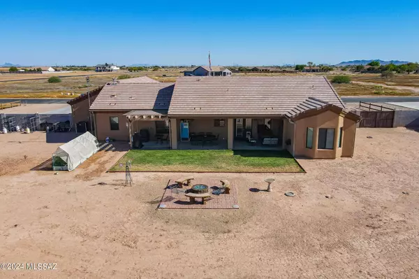 6730 Gelding Lane, Coolidge, AZ 85128