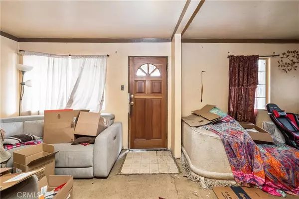 372 E 228th ST, Carson, CA 90745