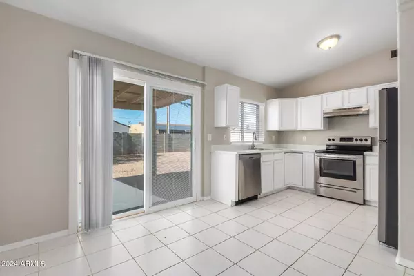 9382 W CORONADO Drive, Arizona City, AZ 85123