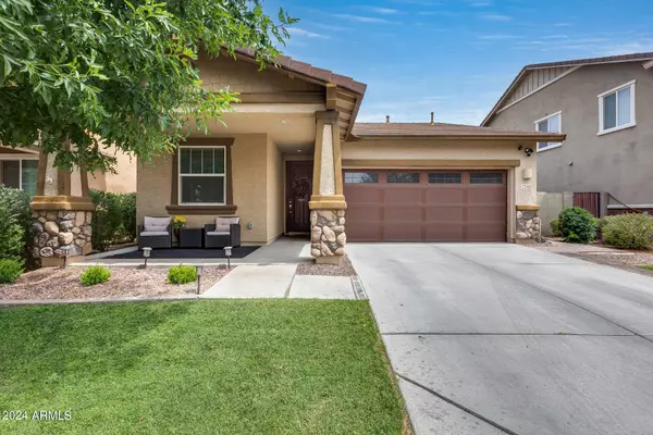 7240 E OLLA Avenue, Mesa, AZ 85212