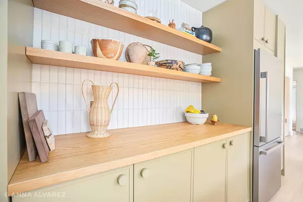 3708 Keeweenaw NE Drive, Grand Rapids, MI 49525