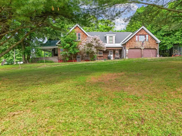 221 Main ST, Madison, ME 04950