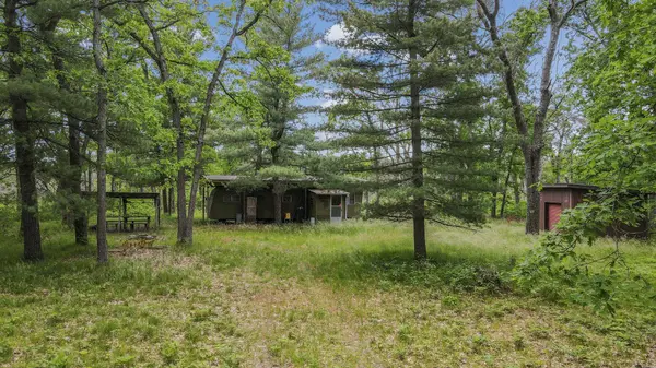 22950 Van Road, Wellston, MI 49689