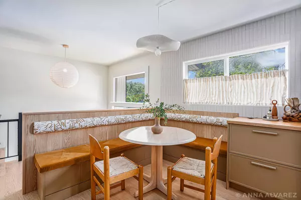 3708 Keeweenaw NE Drive, Grand Rapids, MI 49525