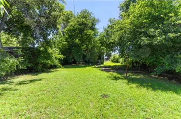 2807 S Denley Drive, Dallas, TX 75216