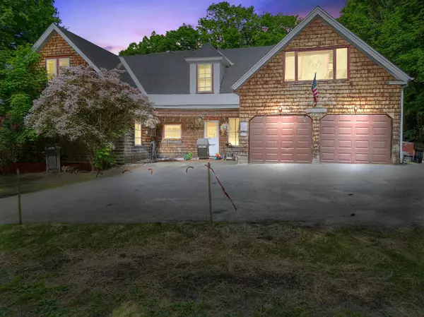 221 Main ST, Madison, ME 04950