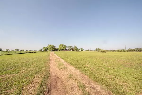 5595 Fm 60 S, Caldwell, TX 77836