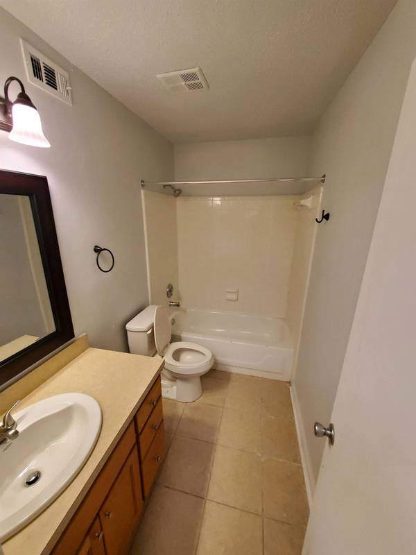 2336 Sandpiper Street, Tallahassee, FL 32303