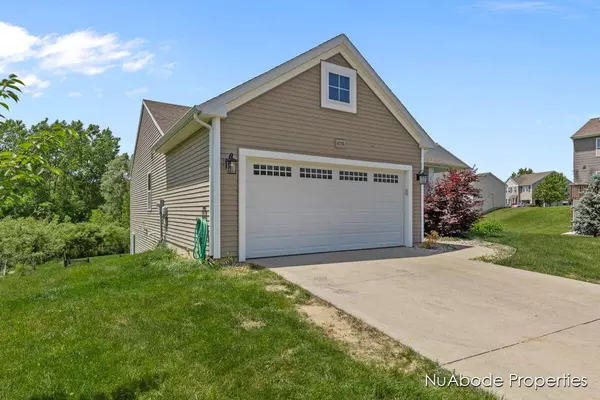 4755 Southbury SE Court, Kentwood, MI 49512