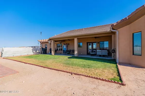 6730 Gelding Lane, Coolidge, AZ 85128