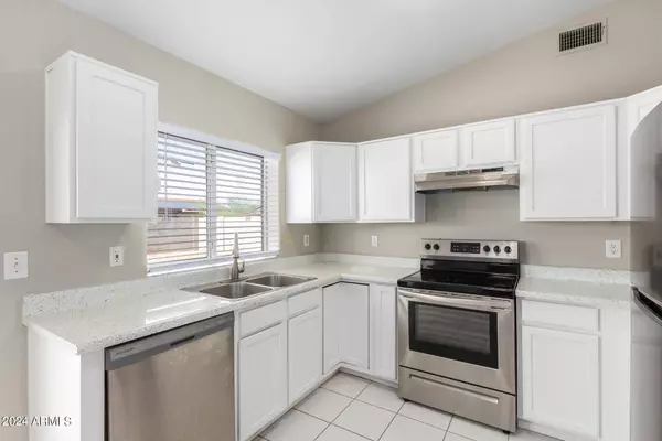 9382 W CORONADO Drive, Arizona City, AZ 85123