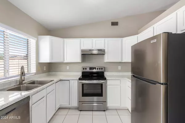 9382 W CORONADO Drive, Arizona City, AZ 85123